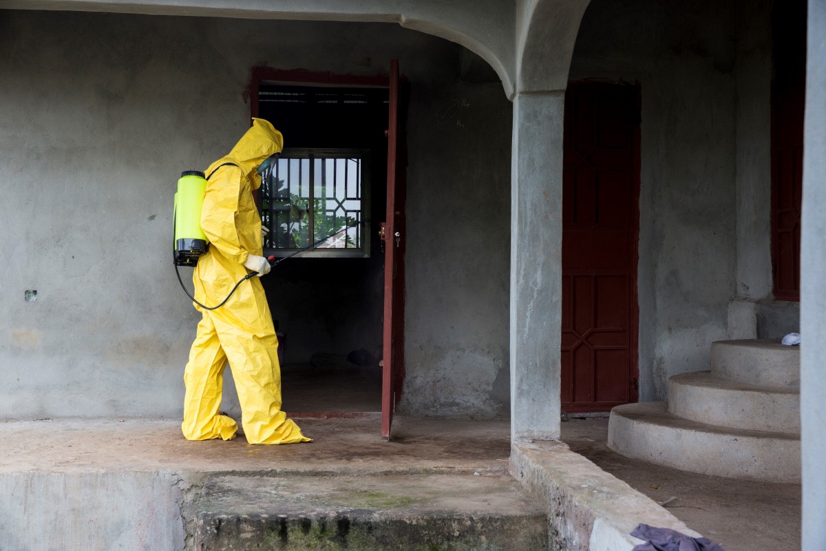 WEB Ambulance trip in western area to get suspected Ebola case-52