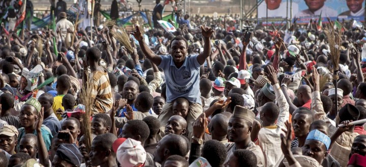 150123-nigeria-election-spread-jsw-901a_2cc41d14f3e600824bc854f4674134aa